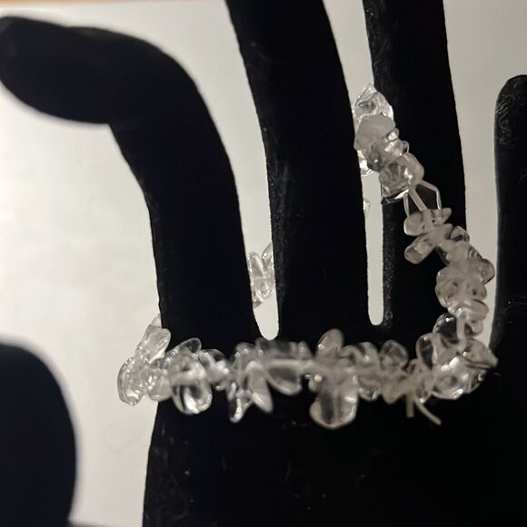 Bundle Sale 3 for $15 | Quartz Stone Chip Stretch Bracelet - Picture 6 of 8